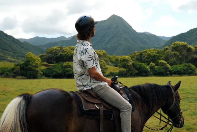 Two-Hour Horseback Walking Tour – Kualoa Ranch